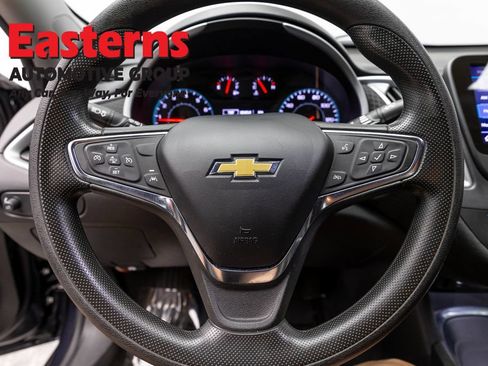 Used 2023 Chevrolet Malibu LT FWD image 10