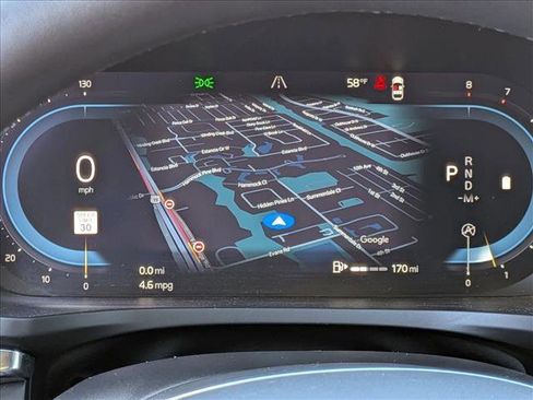 Used 2023 Volvo V60 B5 Cross Country Plus image 5