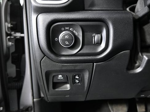 Used 2020 RAM 1500 Big Horn image 29