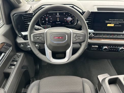 New 2026 GMC Sierra 1500 Elevation image 13