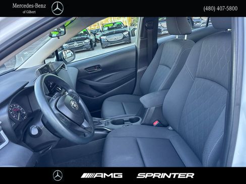 Used 2025 Toyota Corolla LE image 7