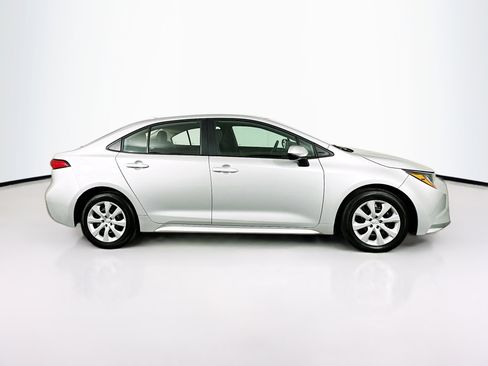 Used 2024 Toyota Corolla LE image 10