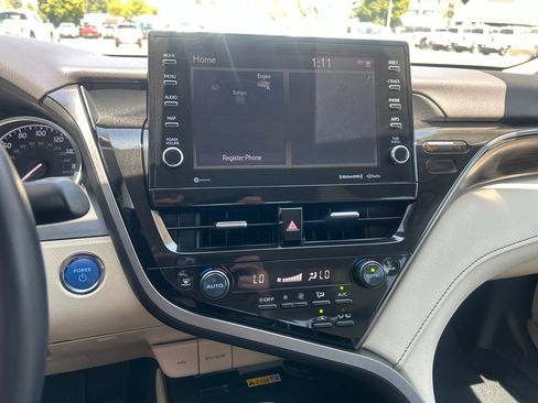 Certified 2022 Toyota Camry XLE FWD image 20