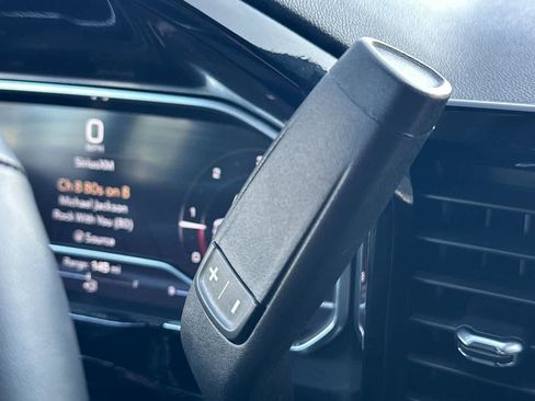 Used 2024 GMC Sierra 1500 Elevation image 30