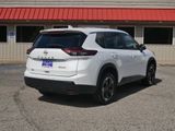 Used 2024 Nissan Rogue SV image 5