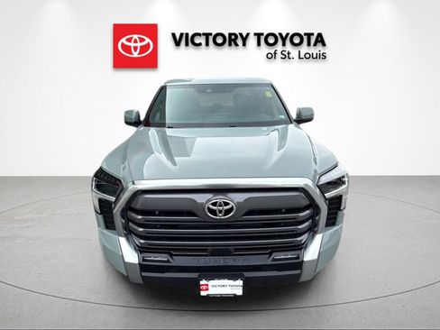 Used 2025 Toyota Tundra Limited AWD/4WD image 8