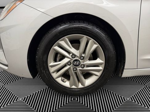 Used 2019 Hyundai Elantra SEL image 14