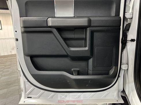 Used 2016 Ford F150 XLT w/ Equipment Group 302A Luxury AWD/4WD image 36