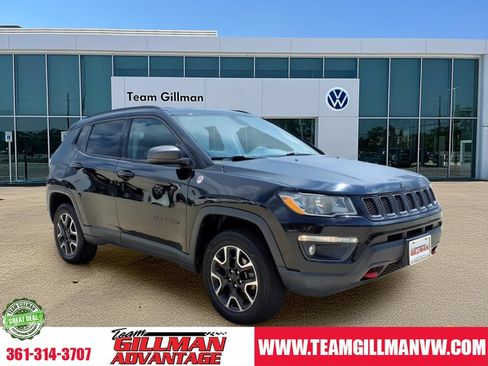 Used 2020 Jeep Compass Trailhawk AWD/4WD image 1