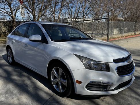 Used 2015 Chevrolet Cruze LT image 6