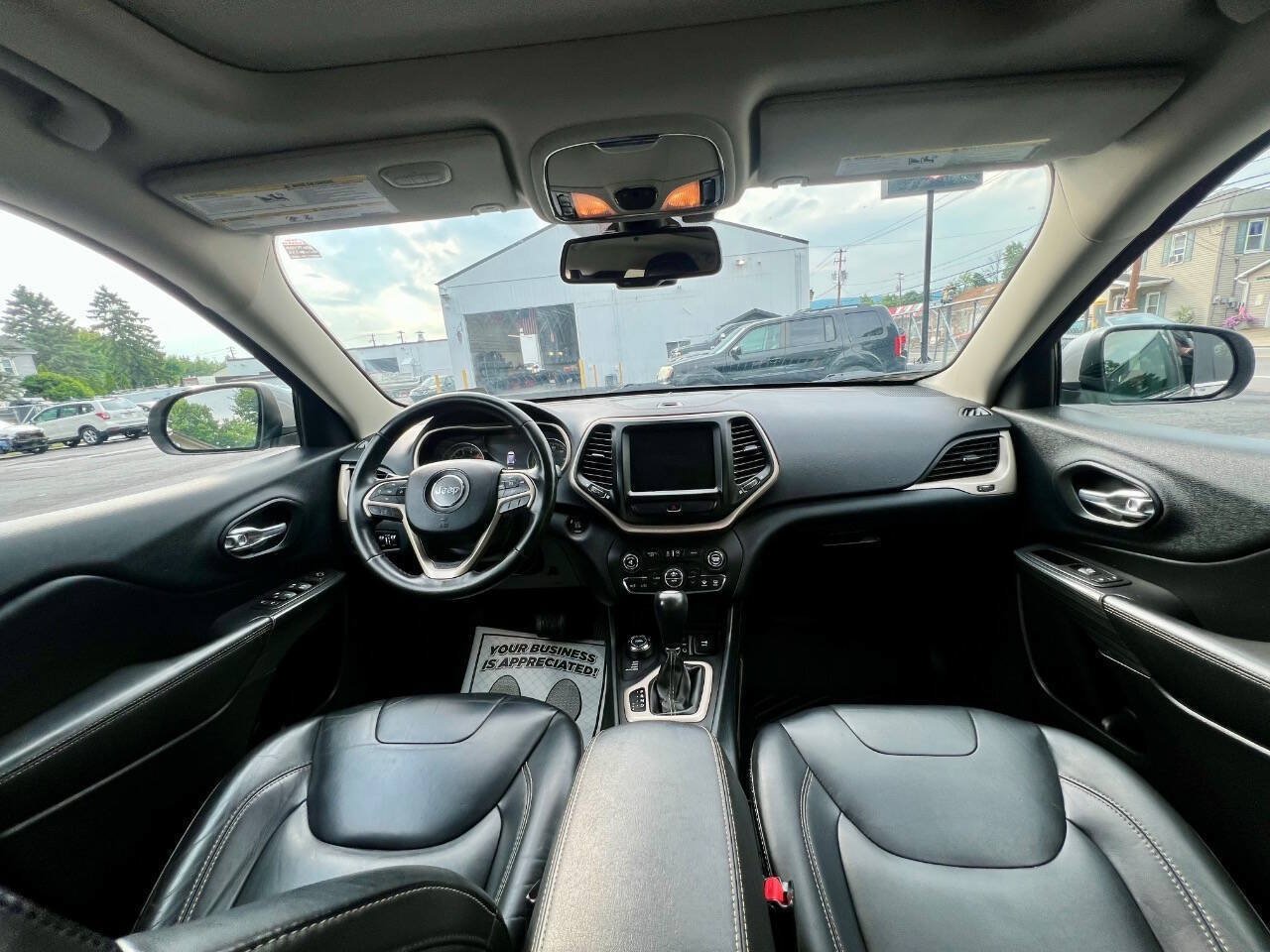 Used 2016 Jeep Cherokee Limited AWD/4WD image 14