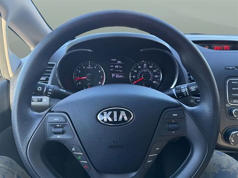 Used 2015 Kia Forte LX image 14