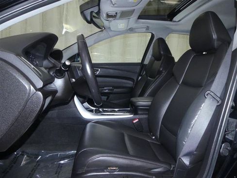 Used 2018 Acura TLX FWD image 21