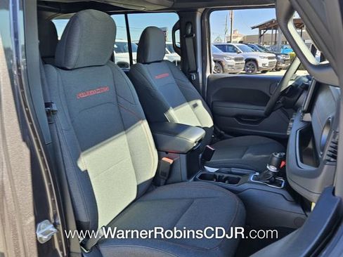 New 2026 Jeep Wrangler Unlimited Rubicon w/ Technology Group image 15