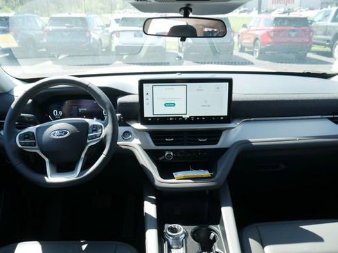 New 2026 Ford Explorer Active AWD/4WD image 7