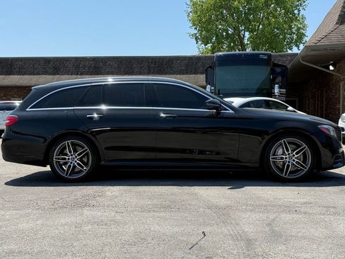 Used 2018 Mercedes-Benz E 400 4MATIC Wagon image 6
