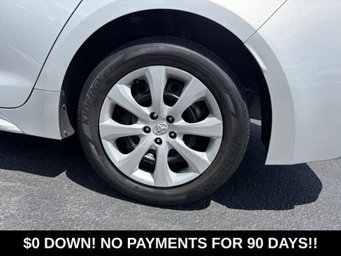 Used 2023 Toyota Corolla LE FWD image 10