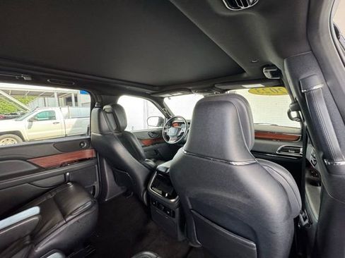 Used 2023 Lincoln Navigator L Reserve image 28