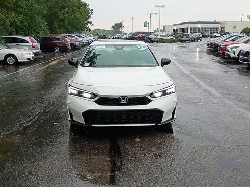 Certified 2025 Honda Civic Sport Touring image 8