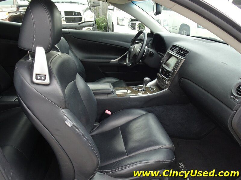 Used 2010 Lexus IS 250C w/ Luxury Pkg RWD image 14