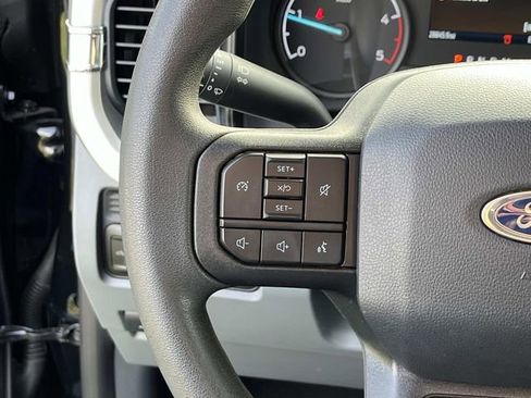 Used 2025 Ford F250 XLT image 28