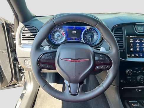 Used 2023 Chrysler 300 S w/ Comfort Group RWD image 11