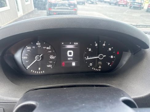 Used 2023 RAM ProMaster 2500 FWD image 17