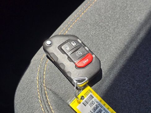 Used 2024 Jeep Wrangler Unlimited Sport AWD/4WD image 32