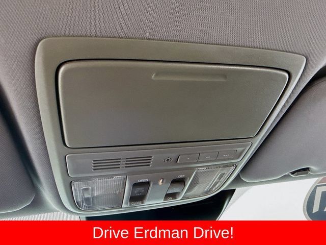 Used 2017 Honda CR-V Touring image 18