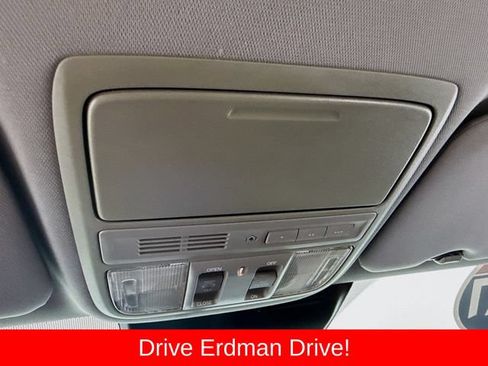 Used 2017 Honda CR-V Touring image 18