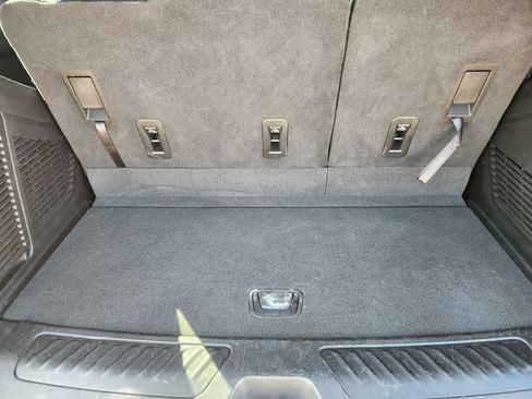 Used 2021 Chevrolet Tahoe LT image 37