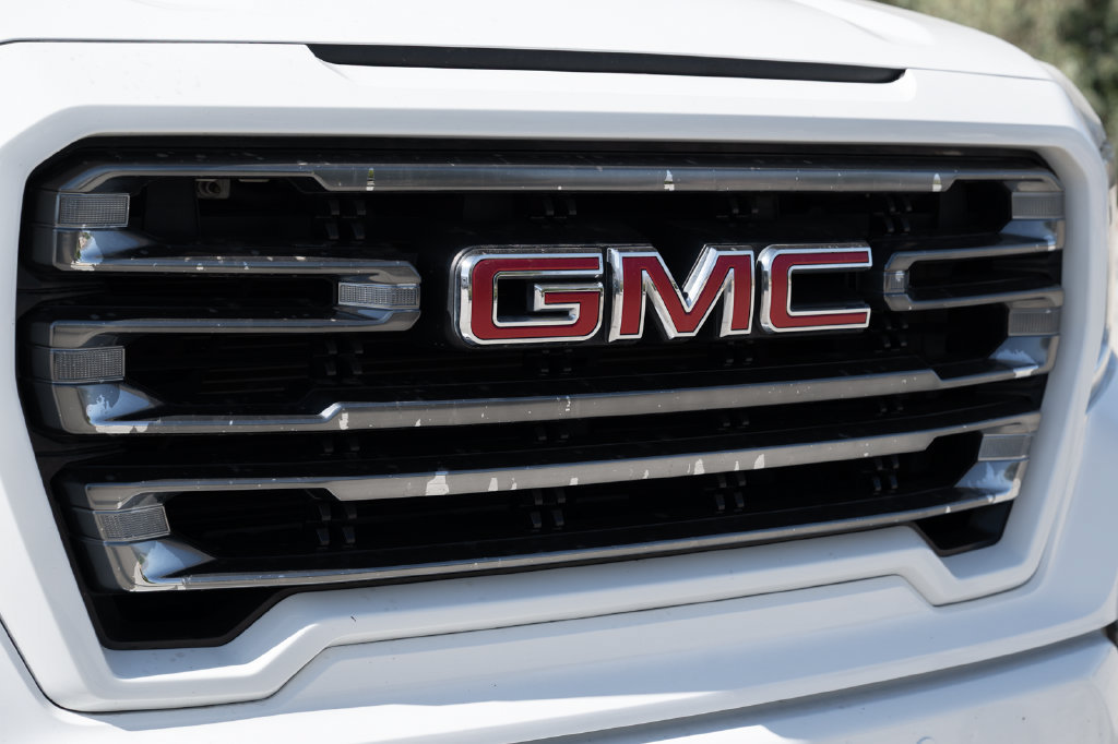 Used 2020 GMC Sierra 1500 AT4 w/ AT4 Premium Package AWD/4WD image 11