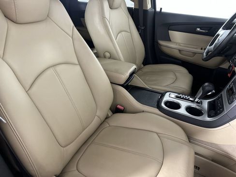 Used 2010 GMC Acadia SLT AWD/4WD image 28