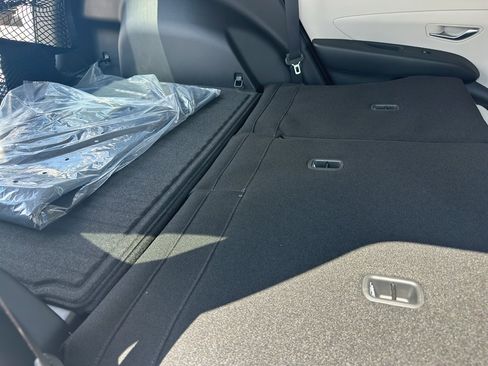 New 2026 Hyundai Tucson SEL FWD image 36