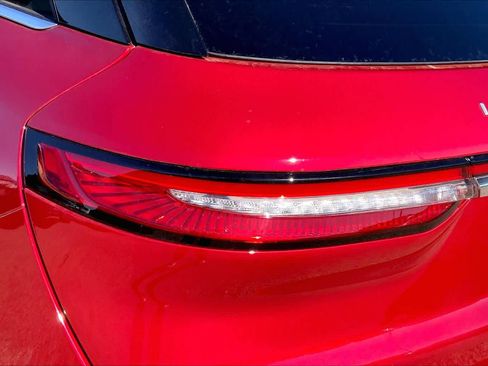 New 2026 Lincoln Corsair Premiere image 14