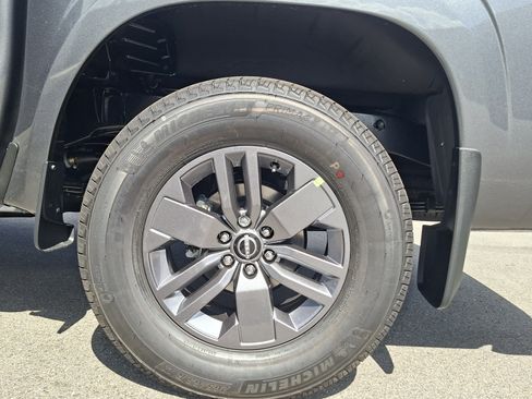 New 2026 Nissan Frontier SV w/ Tow Package AWD/4WD image 17