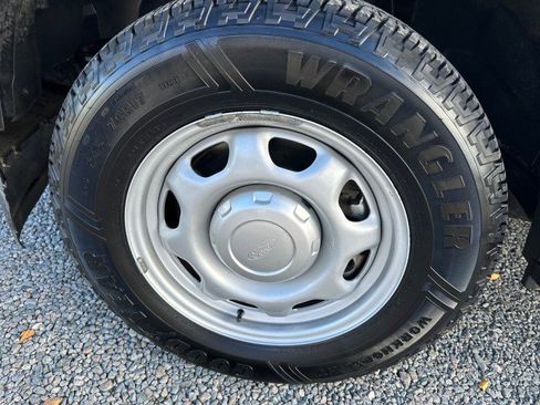 Used 2019 Ford F150 XL w/ Trailer Tow Package image 16