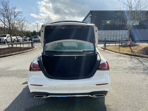 Used 2022 Mercedes-Benz E 450 E 450 w/ Driver Assistance Package image 53