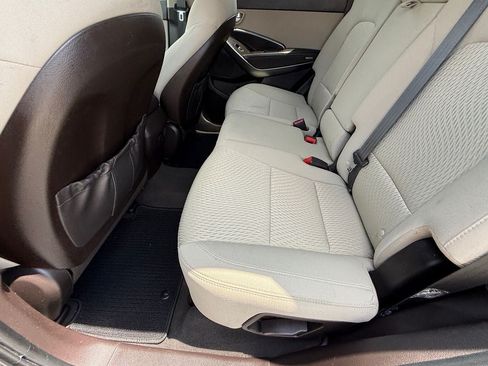 Used 2017 Hyundai Santa Fe Sport FWD image 13