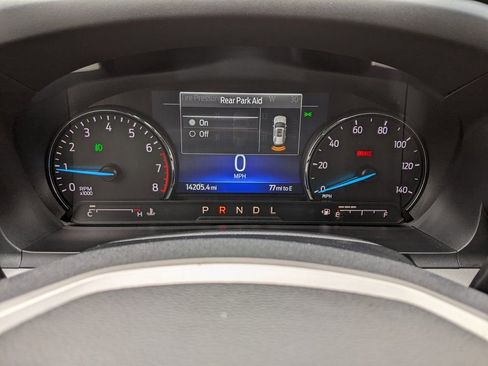 Used 2022 Ford Explorer XLT w/ Equipment Group 202A image 15