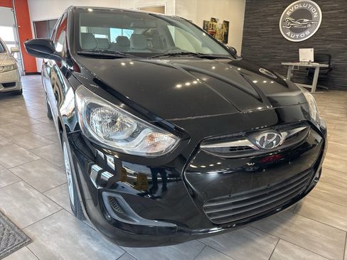 Used 2014 Hyundai Accent GLS image 1