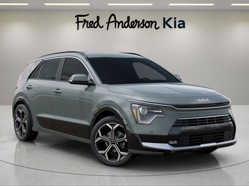 New 2025 Kia Niro EX Touring image 8