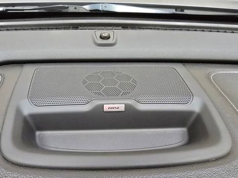 Used 2021 GMC Canyon Denali image 24