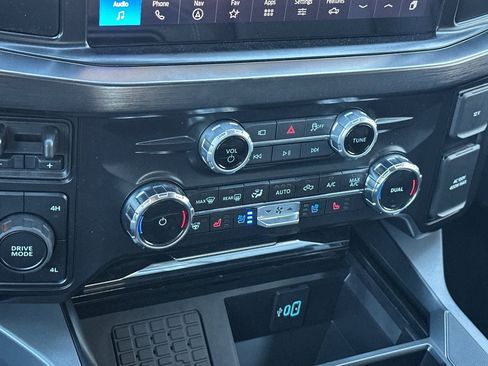 New 2026 Ford F250 Lariat w/ FX4 Off-Road Package image 20