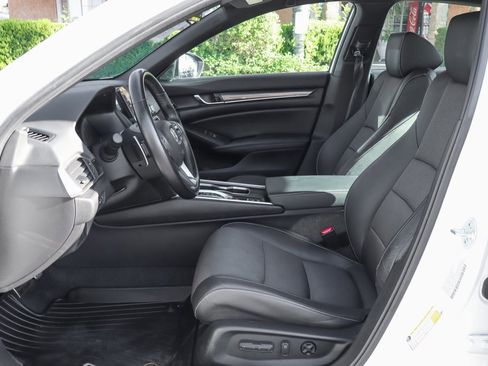 Used 2022 Honda Accord Sport image 16