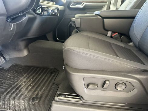 Certified 2025 GMC Sierra 1500 Elevation image 18