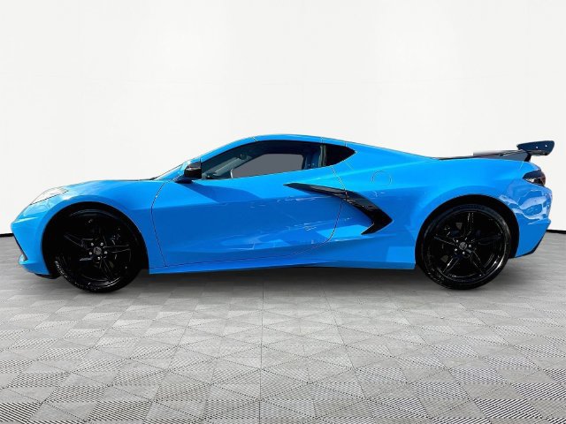 Used 2020 Chevrolet Corvette Stingray Premium Cpe w/ 3LT Preferred Equipment Group RWD image 4
