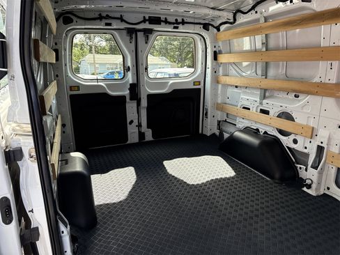Used 2024 Ford Transit 250 Low Roof w/ Exterior Upgrade Package image 29