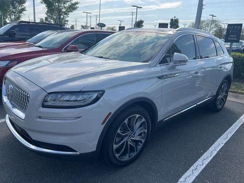 Used 2022 Lincoln Nautilus Reserve FWD image 1