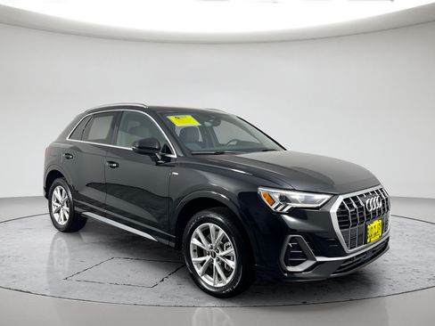 Used 2023 Audi Q3 2.0T Premium AWD/4WD image 1